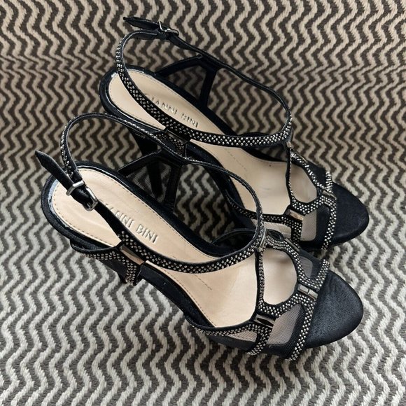 GIANNI BINI BLACK Pump Women Buckle Stiletto HEELS Peep Toe US-SIZE 6.5 - Picture 3 of 6